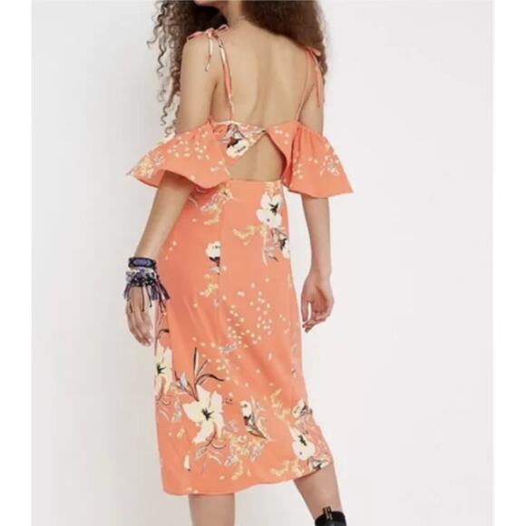 Urban Outfitters UO Boardwalk Floral Off The Shoulder Midi Dress in Coral Size L - Picture 3 of 10